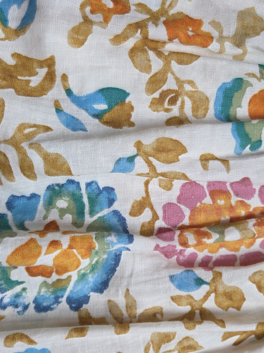 Christian Siriano Floral Cream Blouse with Pink, Teal & Gold Accents - Picture 2 of 6